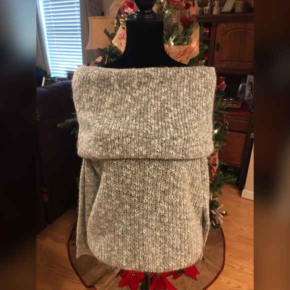 Newport News Sweaters - Newport News Sweater